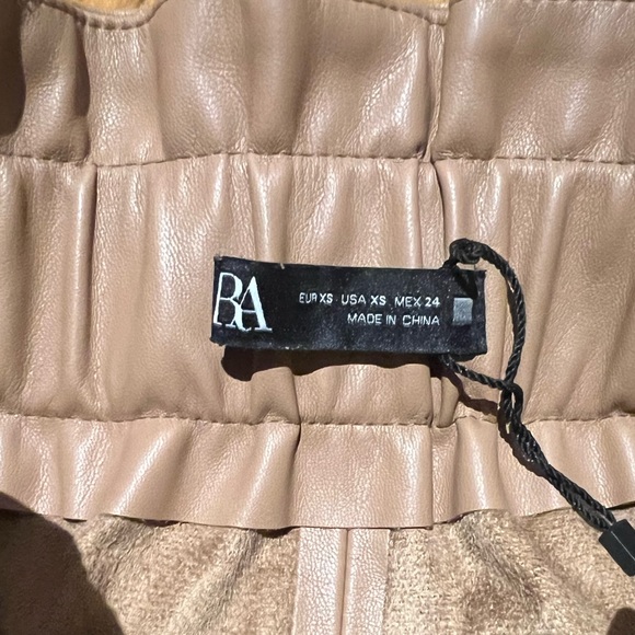 Zara Faux Leather Belted Shorts - Picture 6 of 8